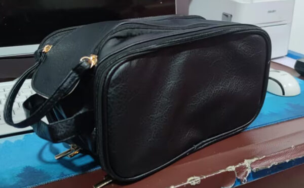 Three-layer Double Zipper U-shaped Design Cosmetic Bag Fashion High Capacity Make Up Bags Portable Pu Leather Storage Bag For Skin Care Products - Imagen 3